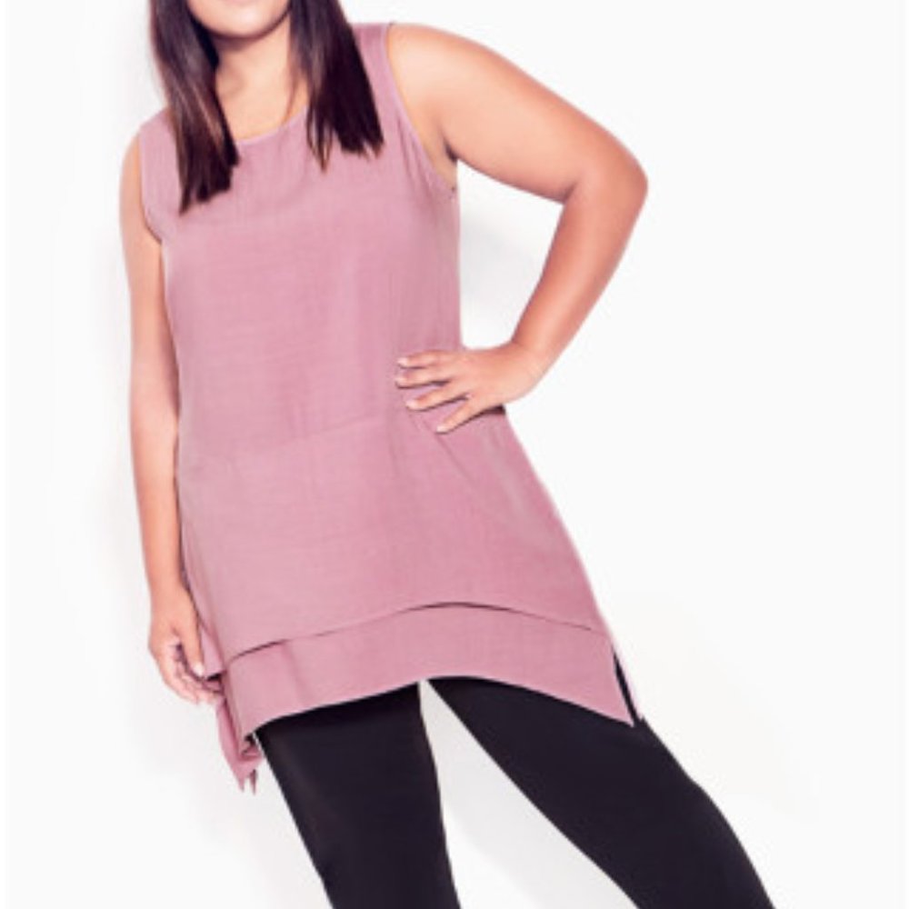 Avenue Selena Layer Tunic in Mauve